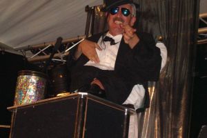 2004 - Lundi 5 juillet : cabaret du rire