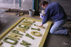 2005 - La 1er compagnie en folie : Montage du char 