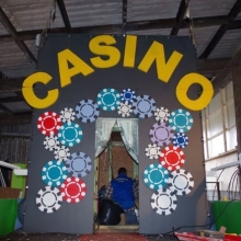 1090